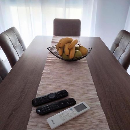 Apartment Coco Zadar Bagian luar foto