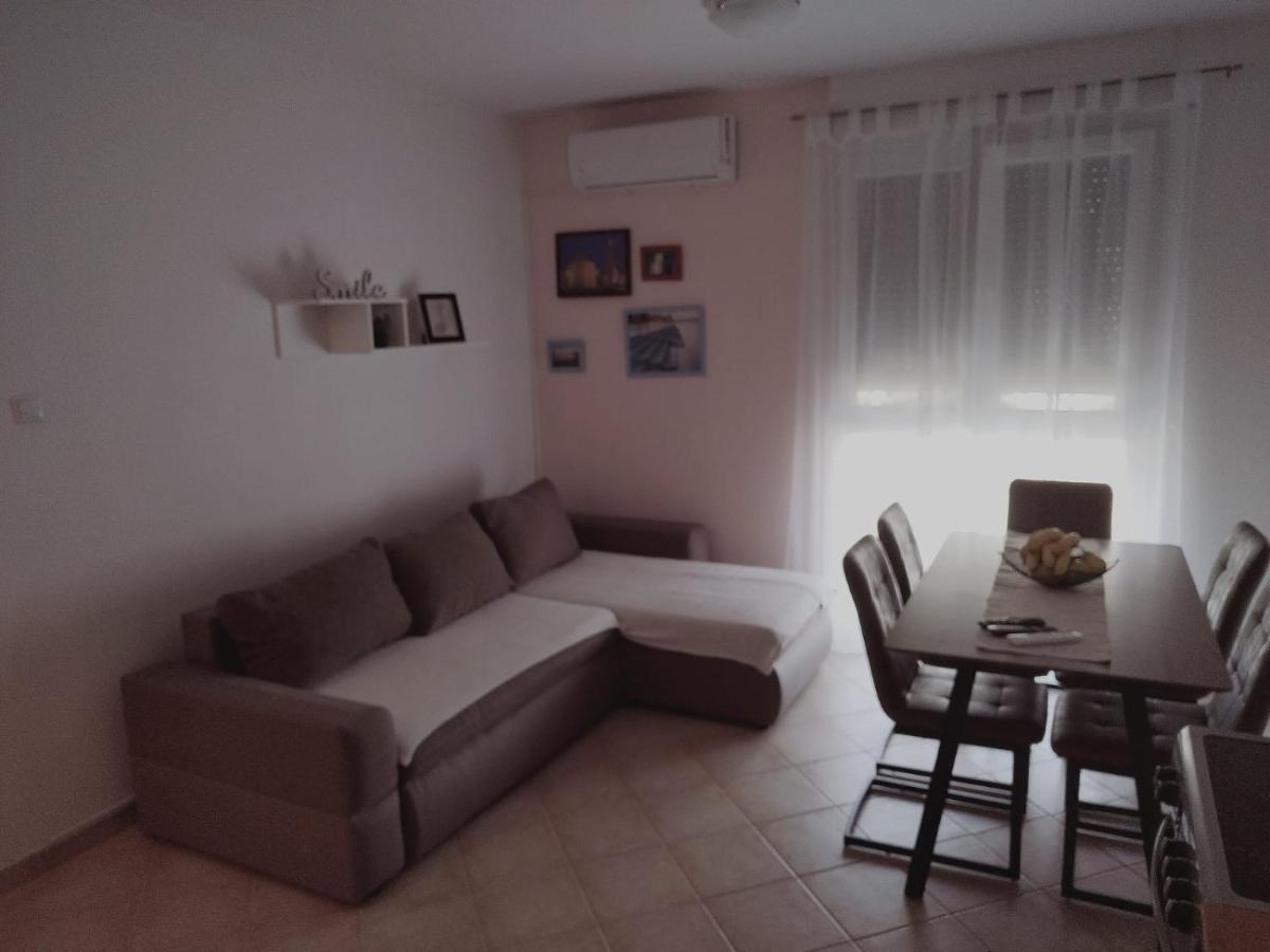 Apartment Coco Zadar Bagian luar foto